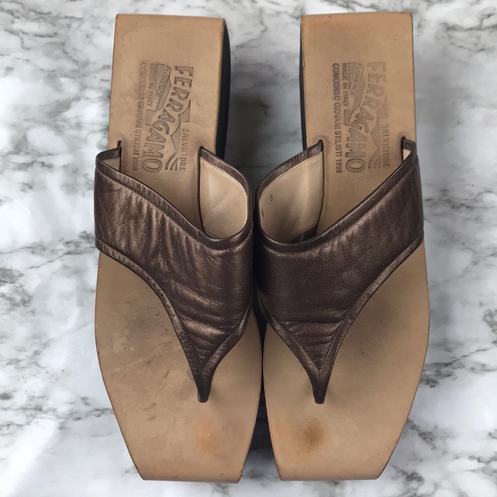 Ferragamo | Flipflop Wedges